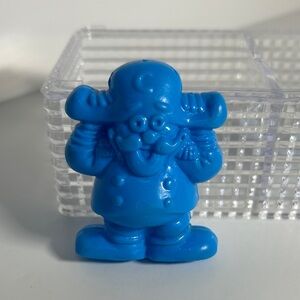 Vintage Blue Cap'n Crunch water squirter figure